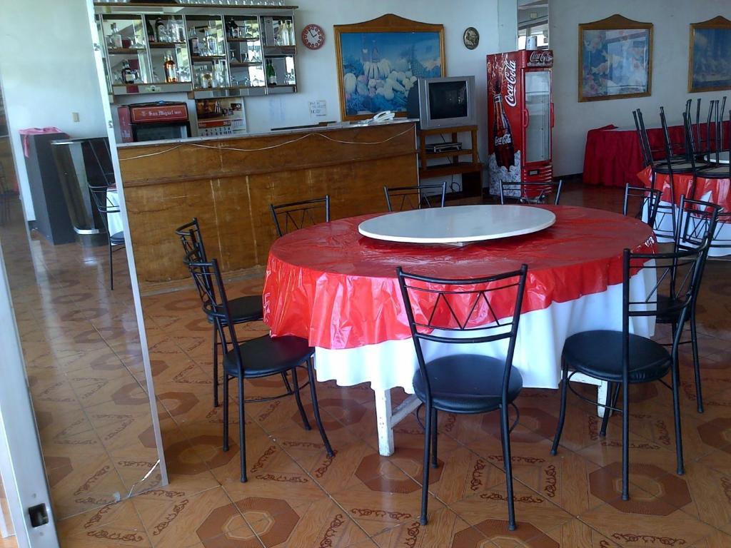 Ladaga Inn & Restaurant Panglao-stad Buitenkant foto